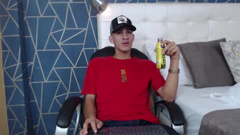 jakemoxleey online show from January 2025 12:29:01 PM