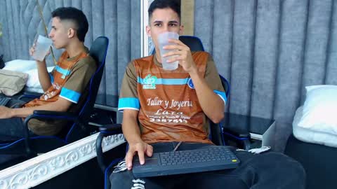 jakemoxleey online show from January 2025 12:24:01 PM