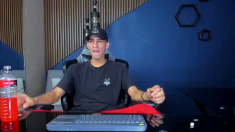 jakemoxleey online show from January 2025 07:04:01 PM