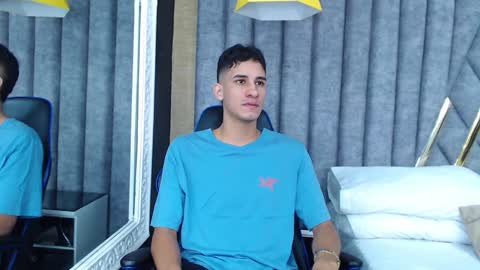 jakemoxleey online show from January 2025 12:37:01 PM