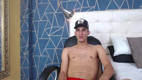 jakemoxleey online show from February 2025 03:49:02 PM