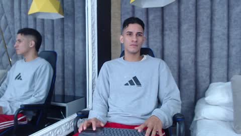 jakemoxleey online show from February 2025 12:38:02 PM