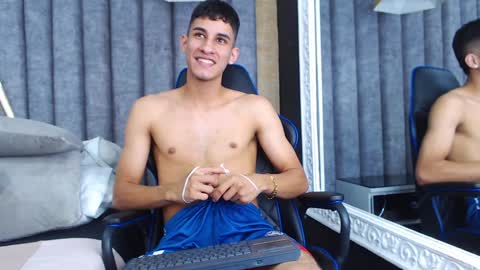 jakemoxleey online show from February 2025 11:24:01 PM