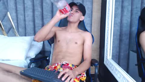 jakemoxleey online show from February 2025 03:52:01 PM