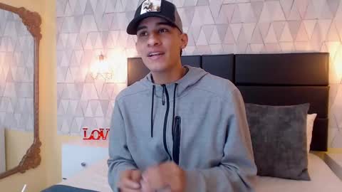 jakemoxleey online show from February 2025 02:48:02 PM