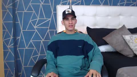 jakemoxleey online show from February 2025 12:05:02 PM