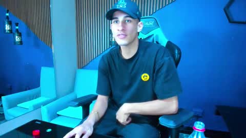 jakemoxleey online show from March 2025 07:48:01 PM