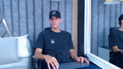jakemoxleey online show from March 2025 11:58:02 AM
