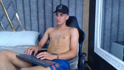 jakemoxleey online show from March 2025 03:52:01 PM