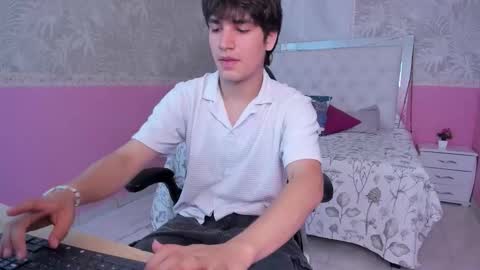 Jake online show from November 2025 02:06:02 PM