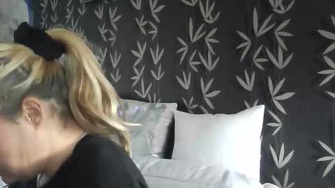 JAKKI LOUISE pornstar online show from November 2025 02:32:01 PM
