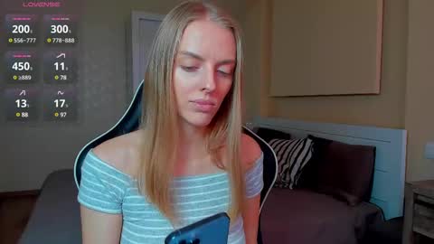 Snapshot of jam_cream chatting on February 2025 09:49:01 AM Sofia online show from February 2025 09:49:01 AM