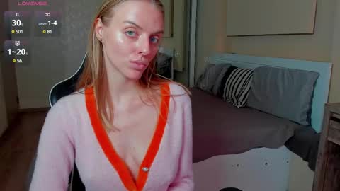 Snapshot of jam_cream chatting on February 2025 01:28:02 PM Sofia online show from February 2025 01:28:02 PM