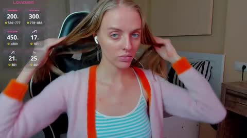 Snapshot of jam_cream chatting on February 2025 09:53:02 AM Sofia online show from February 2025 09:53:02 AM