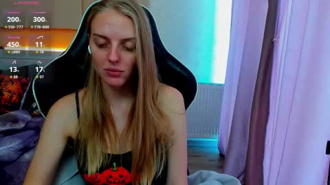 Snapshot of jam_cream chatting on November 2025 12:18:02 PM Sofia online show from November 2025 12:18:02 PM