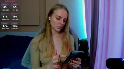 Snapshot of jam_cream chatting on December 2025 12:01:02 PM Sofia online show from December 2025 12:01:02 PM