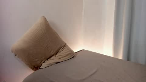 Hey there Im Jame online show from April 2026 04:57:02 AM