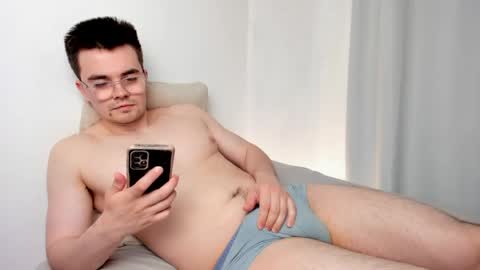 Hey there Im Jame online show from April 2026 07:00:01 AM