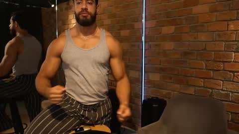 Snapshot of james_axel chatting on October 2025 01:53:02 PM James Axel online show from October 2025 01:53:02 PM