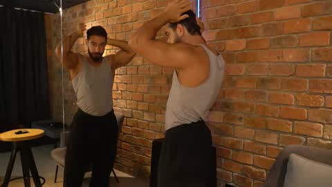 Snapshot of james_axel chatting on November 2025 02:30:02 PM James Axel online show from November 2025 02:30:02 PM