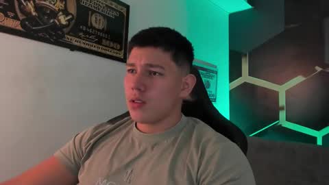 james_cr online show from September 2025 02:55:02 AM