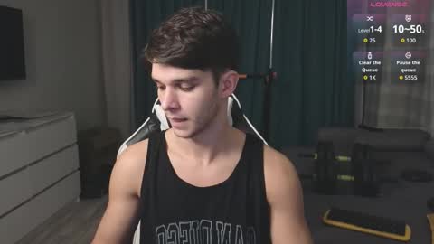 Snapshot of james_friends chatting on November 2025 11:04:02 PM James online show from November 2025 11:04:02 PM