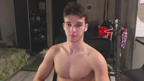 Snapshot of james_friends chatting on June 2026 10:19:02 PM James online show from June 2026 10:19:02 PM