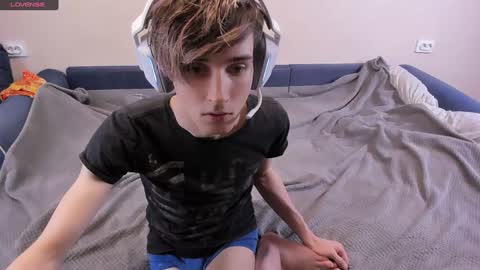 Snapshot of james_mil chatting on December 2024 09:49:02 PM James online show from December 2024 09:49:02 PM