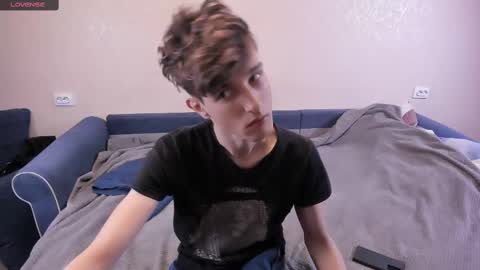 Snapshot of james_mil chatting on February 2025 07:42:01 PM James online show from February 2025 07:42:01 PM