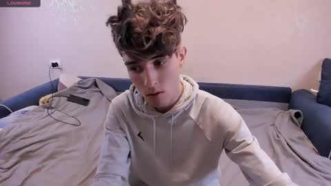 Snapshot of james_mil chatting on February 2025 07:19:02 PM James online show from February 2025 07:19:02 PM