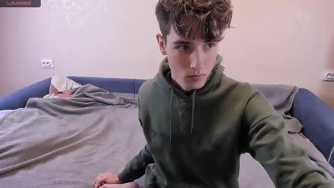 Snapshot of james_mil chatting on February 2025 08:33:02 PM James online show from February 2025 08:33:02 PM