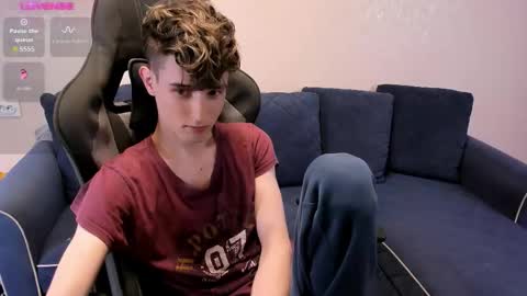 Snapshot of james_mil chatting on September 2025 08:32:02 PM James online show from September 2025 08:32:02 PM