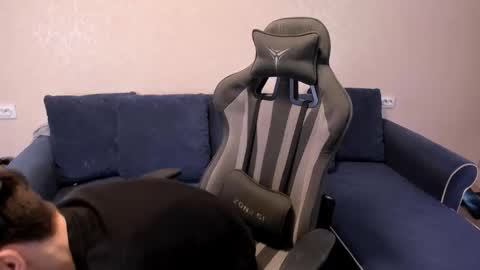 Snapshot of james_mil chatting on October 2025 07:14:01 PM James online show from October 2025 07:14:01 PM