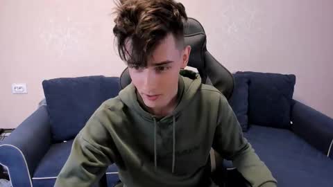 Snapshot of james_mil chatting on October 2025 06:37:01 PM James online show from October 2025 06:37:01 PM