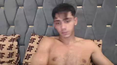 Snapshot of james_qss8 chatting on September 2025 10:37:01 AM James online show from September 2025 10:37:01 AM