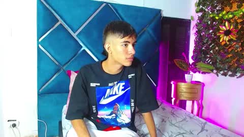 James online show from November 2025 07:08:02 PM