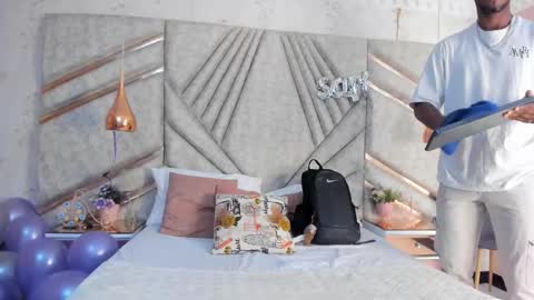 James  online show from February 2025 07:21:01 PM