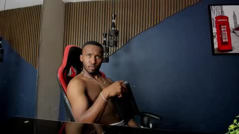 Snapshot of jamesparck chatting on March 2026 12:59:01 AM James online show from March 2026 12:59:01 AM