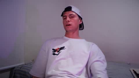 jamesss____ online show from December 2024 02:21:02 AM