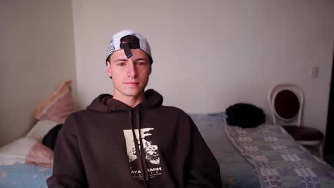 jamesss____ online show from December 2024 03:31:02 PM