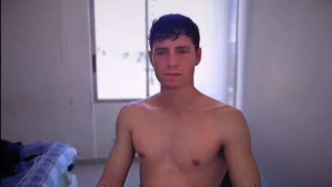 jamesss____ online show from January 2025 04:57:01 PM