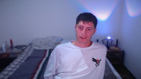 jamesss____ online show from February 2025 02:44:02 AM