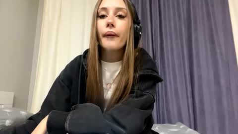 Snapshot of jamestica chatting on September 2025 07:13:02 PM Milena online show from September 2025 07:13:02 PM