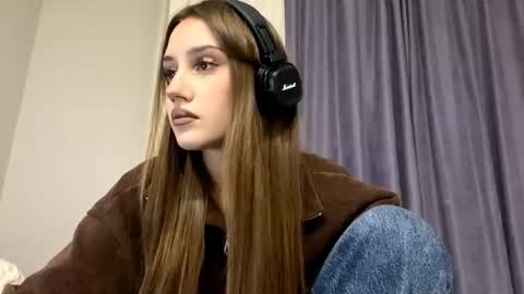 Snapshot of jamestica chatting on September 2025 07:13:02 PM Milena online show from September 2025 07:13:02 PM