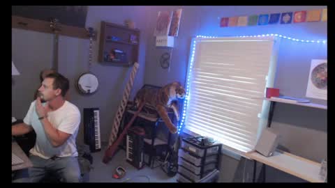Jameswebbscope online show from May 2026 10:04:02 PM