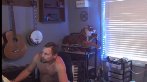 Jameswebbscope online show from May 2026 08:28:01 PM
