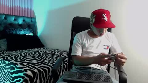 Snapshot of jamhot_tatto chatting on October 2025 01:39:01 AM Jamhot online show from October 2025 01:39:01 AM
