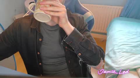 Snapshot of jamie_lad chatting on February 2025 12:01:02 PM Jamie online show from February 2025 12:01:02 PM