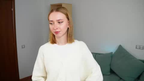 Snapshot of jamiebenafield chatting on October 2025 06:34:01 AM Emily online show from October 2025 06:34:01 AM