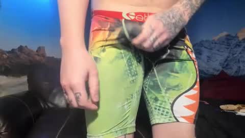 Snapshot of jamiejordan93 chatting on December 2024 10:19:01 PM OF - Jamiejordans online show from December 2024 10:19:01 PM